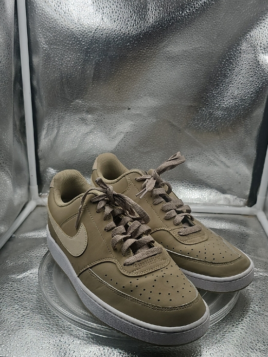 Nike Other - O  Mens Nike Tan And White Shoe